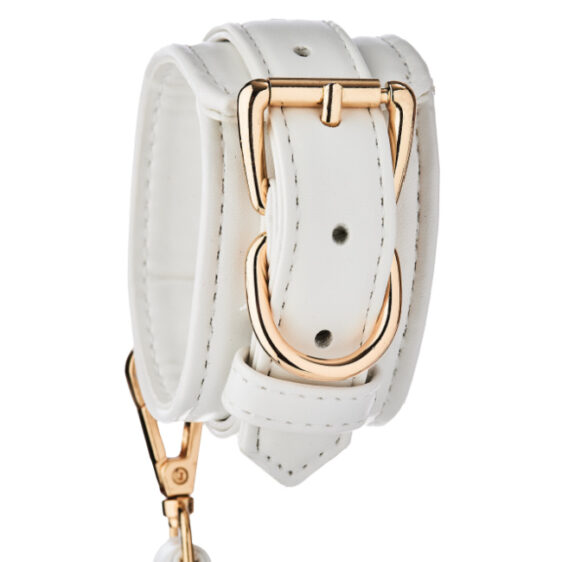 Hvide manchetter med guld