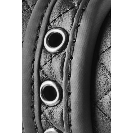 Blaze Handcuff Diamond Black